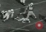Image match de football Lawrence Kansas USA, 1950, de la seconde 53 séquences d'archives historiques vidéo 65675020705