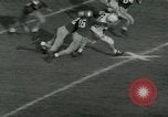 Image match de football Lawrence Kansas USA, 1950, de la seconde 54 séquences d'archives historiques vidéo 65675020705