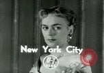 Immagine di Christine Jorgensen avvocato transgender New York City USA, 1953, secondo 4 filmato di repertorio 65675020719