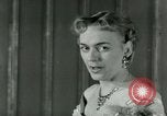 Immagine di Christine Jorgensen avvocato transgender New York City USA, 1953, secondo 20 filmato di repertorio 65675020719