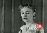 Immagine di Christine Jorgensen avvocato transgender New York City USA, 1953, secondo 27 filmato di repertorio 65675020719
