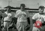 Standbild New York Giants baseball team in Spring Training Phoenix Arizona USA, 1953, aus Sekunde 13 historischem Filmmaterial Videoclip 65675020721