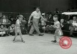 Standbild junge Boxer New York City USA, 1953, aus Sekunde 22 historischem Filmmaterial Videoclip 65675020723