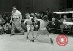 Standbild junge Boxer New York City USA, 1953, aus Sekunde 25 historischem Filmmaterial Videoclip 65675020723