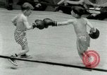 Standbild junge Boxer New York City USA, 1953, aus Sekunde 27 historischem Filmmaterial Videoclip 65675020723