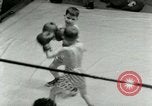 Standbild junge Boxer New York City USA, 1953, aus Sekunde 28 historischem Filmmaterial Videoclip 65675020723