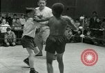 Standbild junge Boxer New York City USA, 1953, aus Sekunde 49 historischem Filmmaterial Videoclip 65675020723