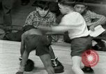 Standbild junge Boxer New York City USA, 1953, aus Sekunde 59 historischem Filmmaterial Videoclip 65675020723