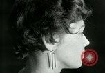 Immagine di Orecchini Mobile San Francisco California USA, 1953, secondo 57 filmato di repertorio 65675020735