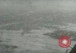 Image Yonpo base aérienne évacuation Yonpo Corée, 1950, de la seconde 20 séquences d'archives historiques vidéo 65675020741