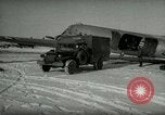 Immagine di Aria Yonpo evacuazione di base Yonpo Corea, 1950, secondo 9 filmato di repertorio 65675020743