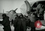 Immagine di Aria Yonpo evacuazione di base Yonpo Corea, 1950, secondo 28 filmato di repertorio 65675020743