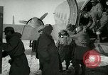 Immagine di Aria Yonpo evacuazione di base Yonpo Corea, 1950, secondo 30 filmato di repertorio 65675020743