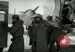 Immagine di Aria Yonpo evacuazione di base Yonpo Corea, 1950, secondo 32 filmato di repertorio 65675020743