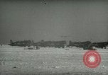 Immagine di Aria Yonpo evacuazione di base Yonpo Corea, 1950, secondo 21 filmato di repertorio 65675020744
