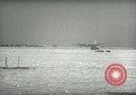 Immagine di Aria Yonpo evacuazione di base Yonpo Corea, 1950, secondo 49 filmato di repertorio 65675020744
