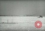 Immagine di Aria Yonpo evacuazione di base Yonpo Corea, 1950, secondo 50 filmato di repertorio 65675020744