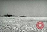 Immagine di Aria Yonpo evacuazione di base Yonpo Corea, 1950, secondo 62 filmato di repertorio 65675020744