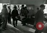 Immagine di Soldati feriti Tokyo Giappone, 1950, secondo 42 filmato di repertorio 65675020764