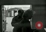 Immagine di Soldati feriti Tokyo Giappone, 1950, secondo 53 filmato di repertorio 65675020764