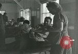 Immagine di Soldati feriti Tokyo Giappone, 1950, secondo 59 filmato di repertorio 65675020764