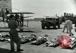 Immagine di Soldati feriti Tokyo Giappone, 1950, secondo 28 filmato di repertorio 65675020765