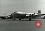 Immagine di Soldati feriti Tokyo Giappone, 1950, secondo 55 filmato di repertorio 65675020765