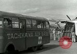Immagine di Soldati feriti Tokyo Giappone, 1950, secondo 24 filmato di repertorio 65675020766