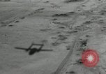 Immagine di Stati Uniti Marines nella guerra di Corea Chosin Corea del serbatoio, 1950, secondo 1 filmato di repertorio 65675020770