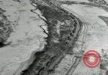 Immagine di Stati Uniti Marines nella guerra di Corea Chosin Corea del serbatoio, 1950, secondo 17 filmato di repertorio 65675020770