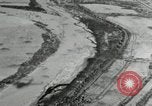 Immagine di Stati Uniti Marines nella guerra di Corea Chosin Corea del serbatoio, 1950, secondo 19 filmato di repertorio 65675020770