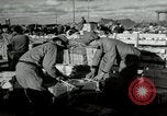 Immagine di Operai giapponese Chosin Corea del serbatoio, 1950, secondo 5 filmato di repertorio 65675020771