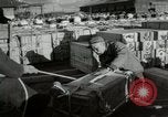 Immagine di Operai giapponese Chosin Corea del serbatoio, 1950, secondo 8 filmato di repertorio 65675020771