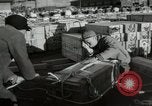 Immagine di Operai giapponese Chosin Corea del serbatoio, 1950, secondo 10 filmato di repertorio 65675020771