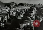 Immagine di Operai giapponese Chosin Corea del serbatoio, 1950, secondo 18 filmato di repertorio 65675020771