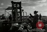 Immagine di Operai giapponese Chosin Corea del serbatoio, 1950, secondo 26 filmato di repertorio 65675020771