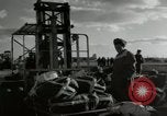 Immagine di Operai giapponese Chosin Corea del serbatoio, 1950, secondo 29 filmato di repertorio 65675020771