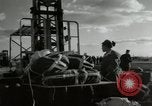 Immagine di Operai giapponese Chosin Corea del serbatoio, 1950, secondo 32 filmato di repertorio 65675020771