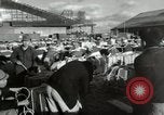 Immagine di Operai giapponese Chosin Corea del serbatoio, 1950, secondo 40 filmato di repertorio 65675020771