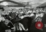 Immagine di Operai giapponese Chosin Corea del serbatoio, 1950, secondo 41 filmato di repertorio 65675020771