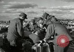 Immagine di Operai giapponese Chosin Corea del serbatoio, 1950, secondo 53 filmato di repertorio 65675020771