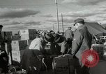 Immagine di Operai giapponese Chosin Corea del serbatoio, 1950, secondo 59 filmato di repertorio 65675020771