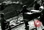Immagine di Marmite può razioni alimentari nella guerra di Corea Corea, 1951, secondo 12 filmato di repertorio 65675020780
