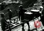 Immagine di Marmite può razioni alimentari nella guerra di Corea Corea, 1951, secondo 14 filmato di repertorio 65675020780