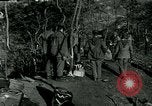 Immagine di Marmite può razioni alimentari nella guerra di Corea Corea, 1951, secondo 49 filmato di repertorio 65675020780