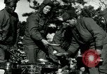 Immagine di Marmite può razioni alimentari nella guerra di Corea Corea, 1951, secondo 60 filmato di repertorio 65675020780