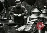 Standbild Frau Dynamite Berlin Deutschland, 1949, aus Sekunde 8 historischem Filmmaterial Videoclip 65675020789