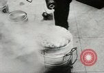 Standbild Frau Dynamite Berlin Deutschland, 1949, aus Sekunde 20 historischem Filmmaterial Videoclip 65675020789