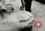 Standbild Frau Dynamite Berlin Deutschland, 1949, aus Sekunde 24 historischem Filmmaterial Videoclip 65675020789