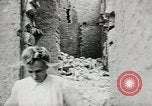 Standbild Frau Dynamite Berlin Deutschland, 1949, aus Sekunde 43 historischem Filmmaterial Videoclip 65675020789